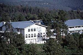 Swiss Chalet Inn Рюидозо Екстериор снимка