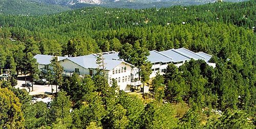 Swiss Chalet Inn Рюидозо Екстериор снимка