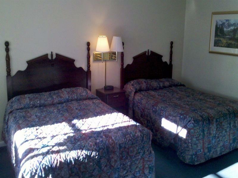 Swiss Chalet Inn Рюидозо Екстериор снимка